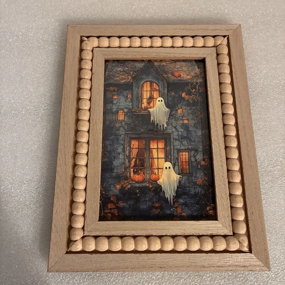 1 Wood Beaded Picture Frame With 5 Holiday Prints To Rotate. Use On Wall Or Desk